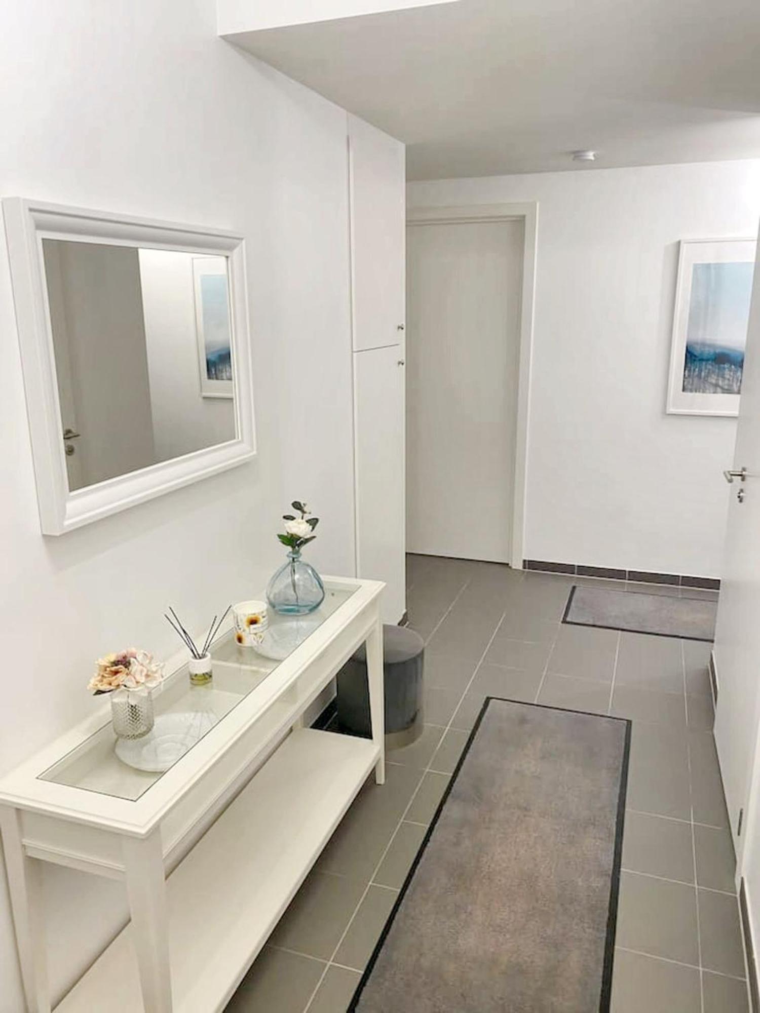 בריסל Modern Apartment In Cureghem Anderlecht 134 M² + Terrace מראה חיצוני תמונה