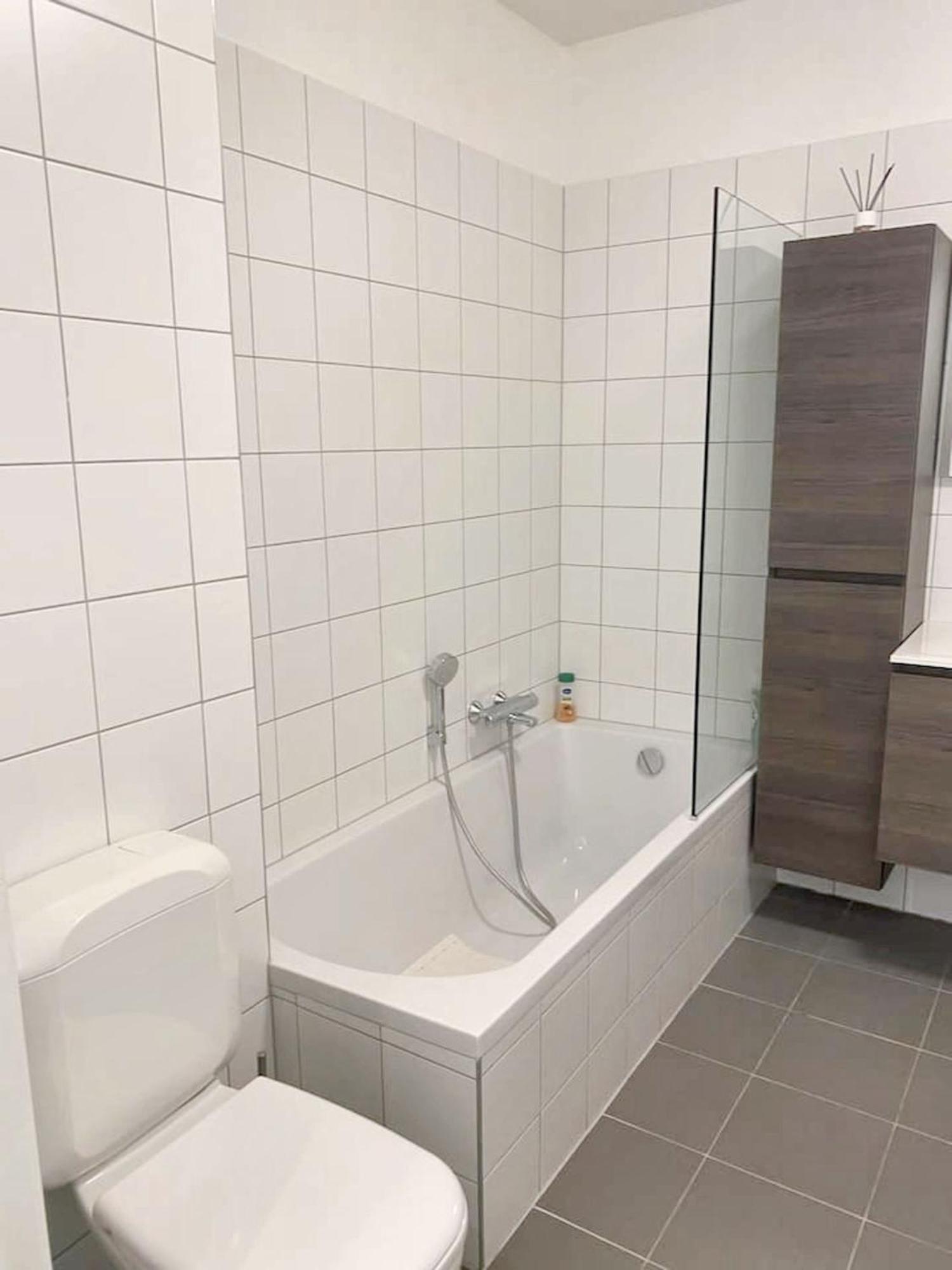 בריסל Modern Apartment In Cureghem Anderlecht 134 M² + Terrace מראה חיצוני תמונה